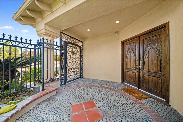 18178 Wellington Lane, Rowland Heights CA: https://media.crmls.org/medias/decf2895-b207-43d7-9351-13af42fb21df.jpg