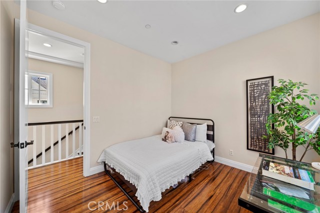 Detail Gallery Image 28 of 64 For 17272 Tidalridge Ln, Huntington Beach,  CA 92649 - 4 Beds | 2/1 Baths