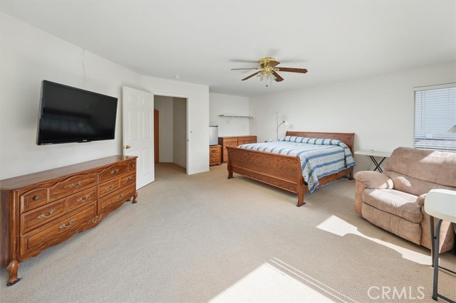 Detail Gallery Image 23 of 33 For 28652 Deer Springs Dr, Saugus,  CA 91390 - 5 Beds | 2/1 Baths
