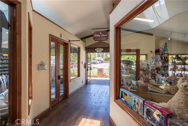 652 Pine Knot, Big Bear Lake CA: https://media.crmls.org/medias/ded070c3-46a8-48e4-93cf-3ae5576d0515.jpg