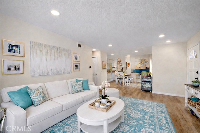 Front Image Thumbnail for CROC26083908