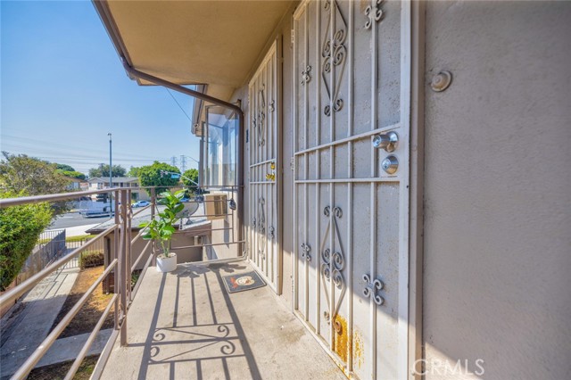 2912 W Via Acosta, Montebello CA: https://media.crmls.org/medias/ded15bed-a2bc-4001-870d-c0a7ca65bf29.jpg