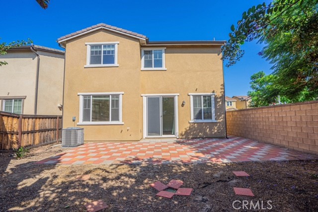 Detail Gallery Image 4 of 21 For 645 Liberation Way, Fullerton,  CA 92832 - 3 Beds | 2/1 Baths