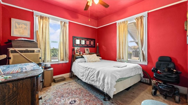 1099 W Congress Street, San Bernardino CA: https://media.crmls.org/medias/ded2505c-855f-4775-9ce4-efeea4e572dc.jpg