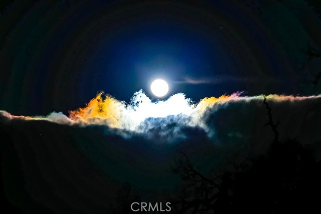 https://media.crmls.org/medias/ded31d2b-516c-4949-9e21-101ce1cf1917.jpg?preset=X-Large