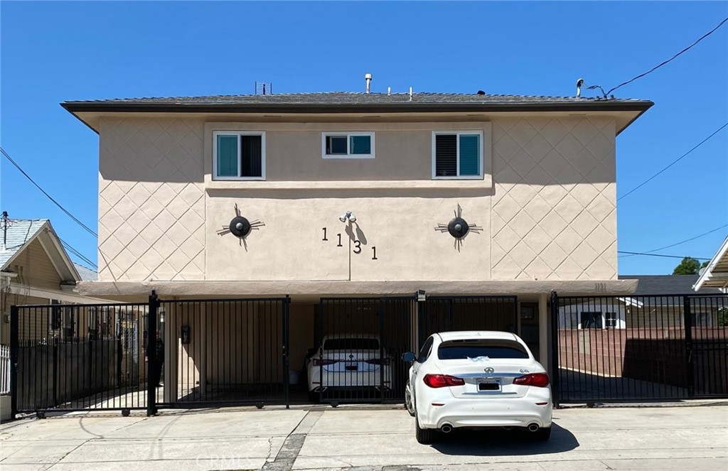 1131 N Kenmore #7