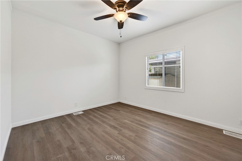 MLS #OC26069261 image #11