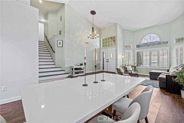 28777 Kathleen Avenue, Saugus CA: https://media.crmls.org/medias/ded480d8-5c69-45b6-bb78-1e54fee43233.jpg