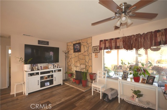 27958 Foxfire Street, Menifee CA: https://media.crmls.org/medias/ded4aa69-933e-4b51-aa30-128378258009.jpg