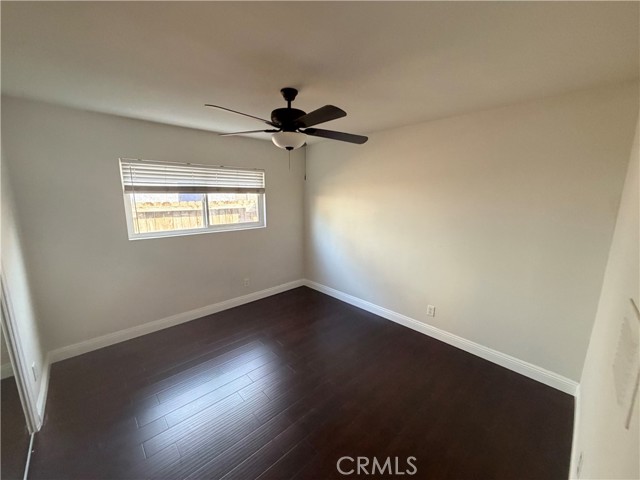 Detail Gallery Image 4 of 18 For 2530 Carmona, Los Angeles,  CA 90016 - 3 Beds | 1 Baths