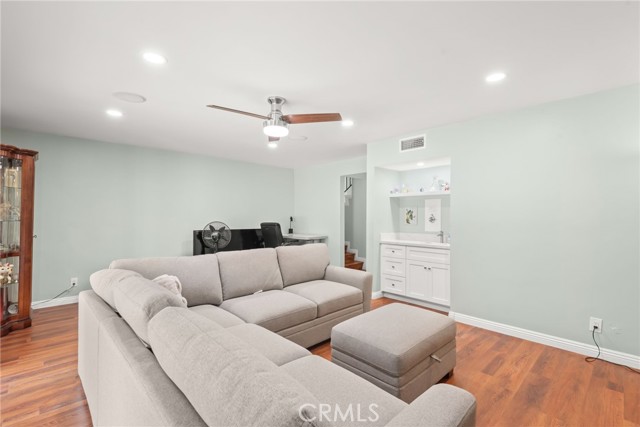 Detail Gallery Image 16 of 49 For 23316 Almarosa, Torrance,  CA 90505 - 4 Beds | 3 Baths