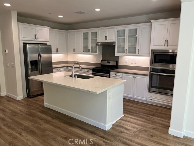 3996 S Somerston Way, Ontario CA: https://media.crmls.org/medias/ded5ac3b-12fc-4a93-b983-fc88429d3fe9.jpg