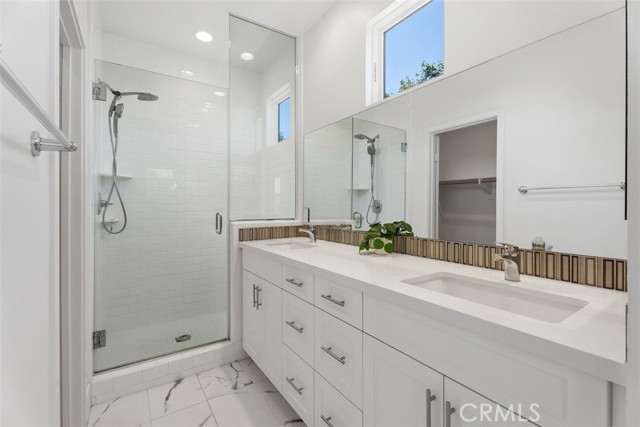 Image 15 of 33 For 12178 Greenleaf Lane