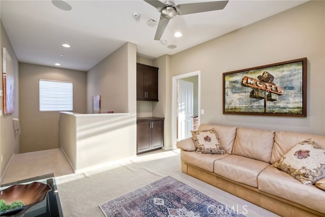 Detail Gallery Image 15 of 43 For 2076 Blue Oak Ln, Vista,  CA 92084 - 3 Beds | 2/1 Baths
