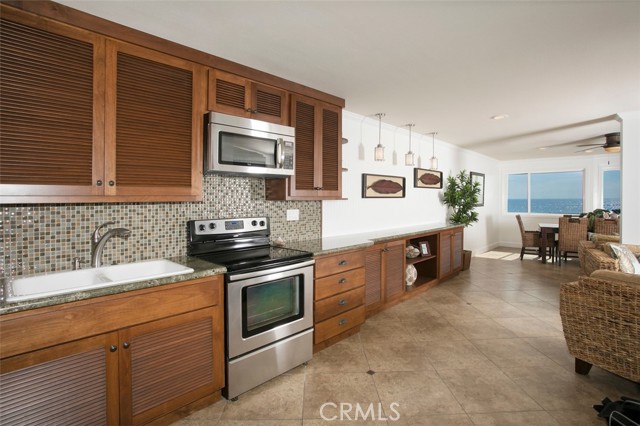 Detail Gallery Image 38 of 41 For 51 Blue Lagoon, Laguna Beach,  CA 92651 - 3 Beds | 3 Baths