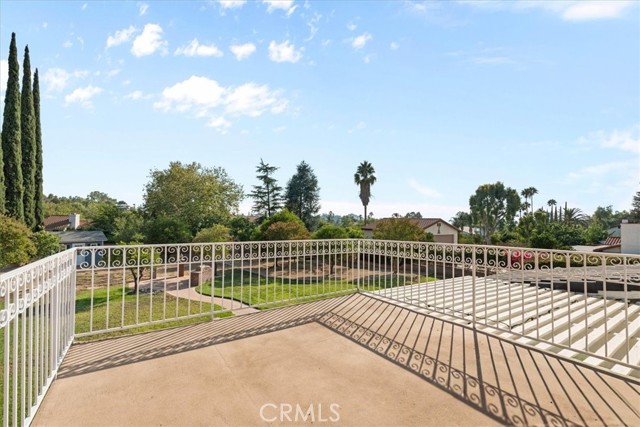 6641 Hawarden Drive, Riverside CA: https://media.crmls.org/medias/dedbb1d1-b190-4d14-b873-e6c4ff11469e.jpg