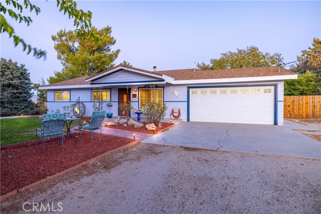 Detail Gallery Image 3 of 47 For 49754 Margalo Dr, Lancaster,  CA 93536 - 3 Beds | 2 Baths