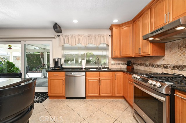 Stainless steel appliances pull the kitchen all together.