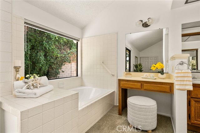Detail Gallery Image 7 of 12 For 5090 Webb Pl, Yorba Linda,  CA 92886 - 3 Beds | 2 Baths