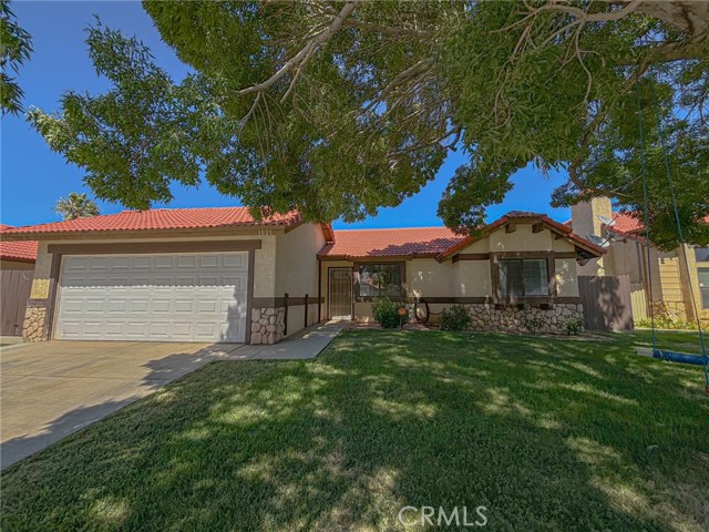 Detail Gallery Image 1 of 41 For 1021 Angela Ct, Lancaster,  CA 93535 - 3 Beds | 2 Baths