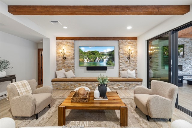 Image 18 of 55 For 24923 Highspring