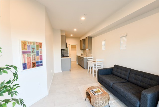 Detail Gallery Image 4 of 5 For 15826 S Vermont Ave #2,  Gardena,  CA 90247 - 0 Beds | 1 Baths