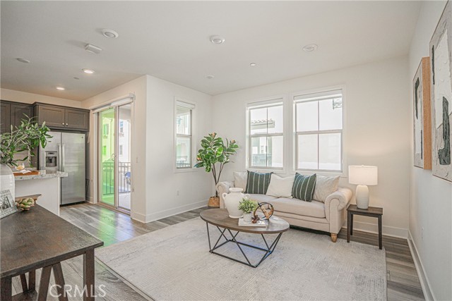 18292 Iris Lane, Yorba Linda CA: https://media.crmls.org/medias/dede145b-0f66-4b2b-a097-a9ac02a08dc4.jpg