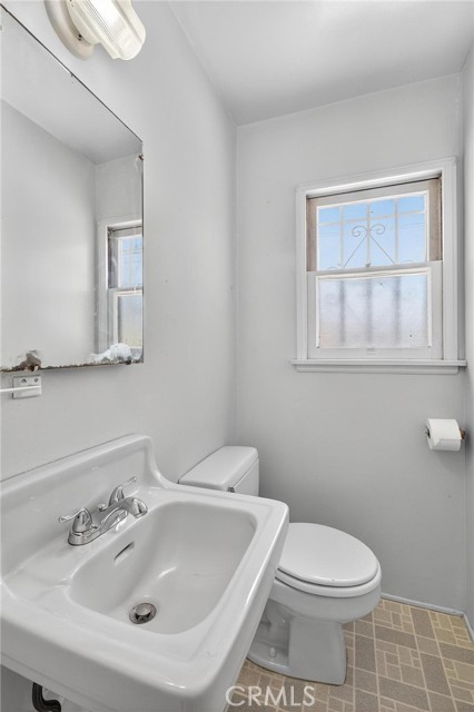 Detail Gallery Image 19 of 37 For 3727 West Bld, Los Angeles,  CA 90016 - 3 Beds | 1/1 Baths
