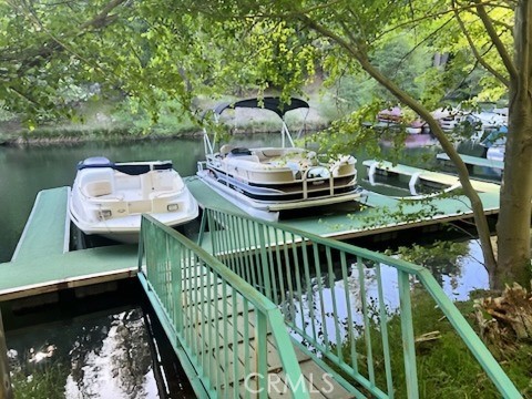 27500 State Highway 189, Lake Arrowhead CA: https://media.crmls.org/medias/deded71a-73d0-415c-986a-a37035265593.jpg