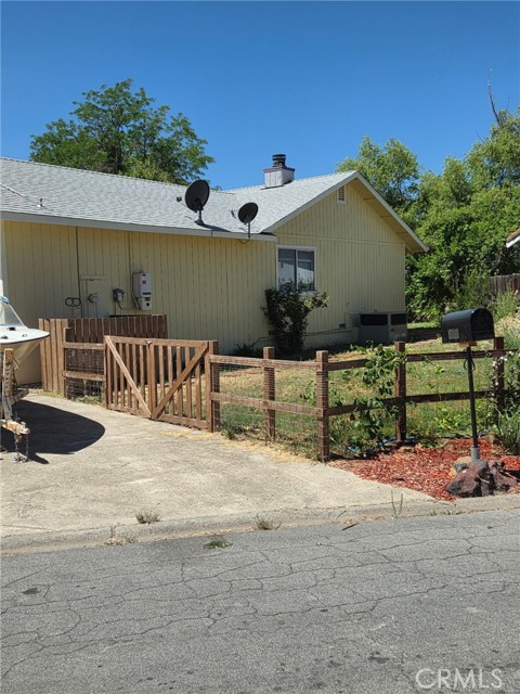 15483 Highlands Harbor Road, Clearlake CA: https://media.crmls.org/medias/dedf8fe2-b974-4001-8677-b72d5180ecc3.jpg