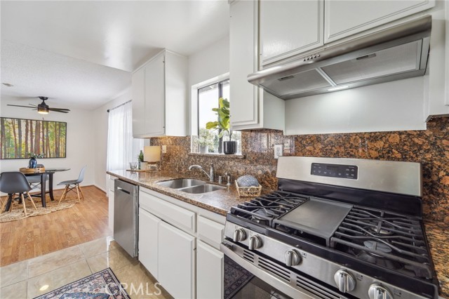 2707 Nelson Avenue, Redondo Beach, California 90278, 2 Bedrooms Bedrooms, ,2 BathroomsBathrooms,Residential,Sold,Nelson,SB23078830