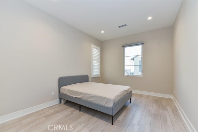 Dee1f66a 3eee 45e5 A752 6d739b7cd146