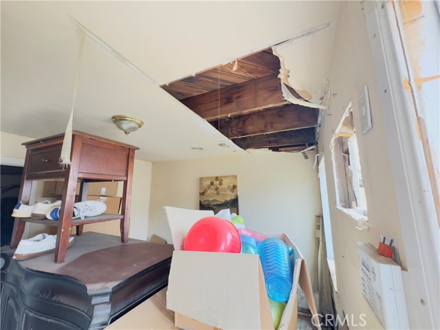 2783 N Arrowhead Avenue, San Bernardino, California 92405, 2 Bedrooms Bedrooms, ,1 BathroomBathrooms,Residential,For Sale,2783 N Arrowhead Avenue,CRIG25158348