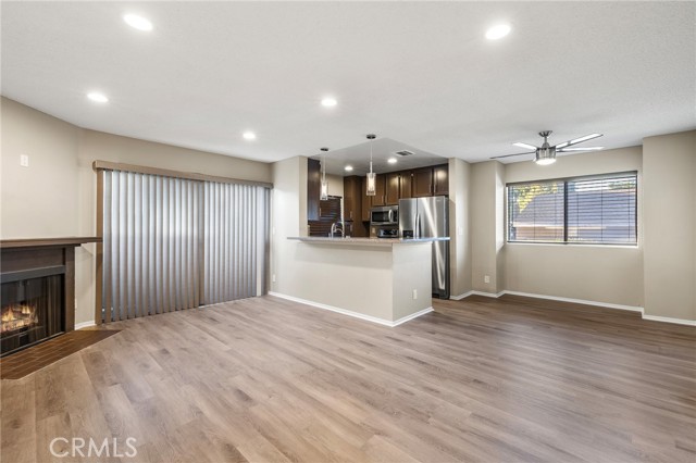 Detail Gallery Image 3 of 20 For 12563 Bradley Ave #13,  Sylmar,  CA 91342 - 1 Beds | 1 Baths