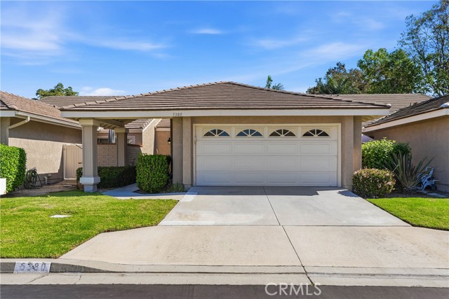 Detail Gallery Image 2 of 45 For 5380 via De La Zorra, Yorba Linda,  CA 92887 - 2 Beds | 2 Baths