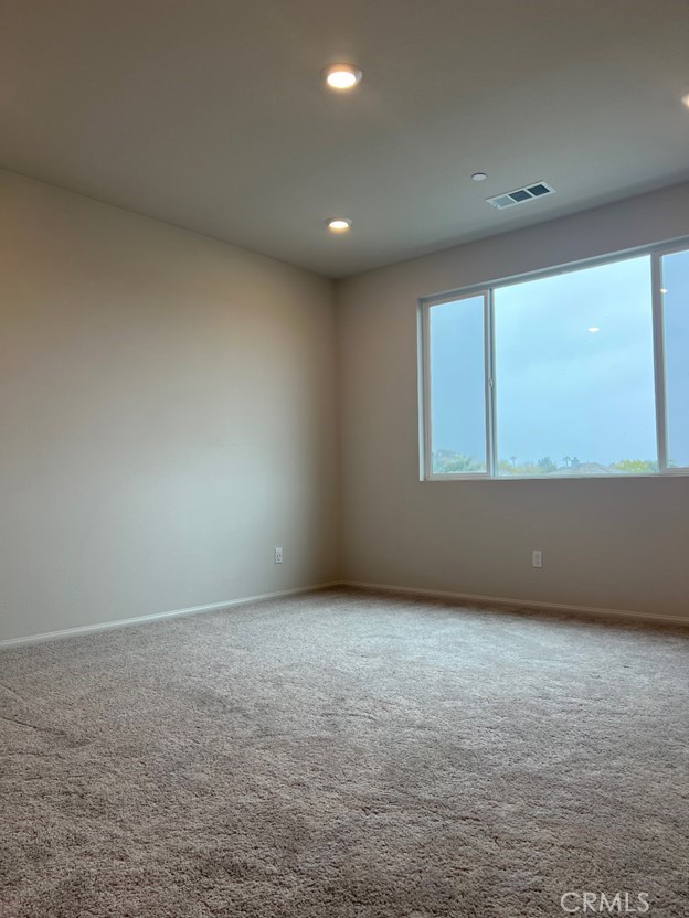 648 E Madeleine Privado, Ontario CA: https://media.crmls.org/medias/dee44cfc-7dda-457f-830b-4b4b46311547.jpg