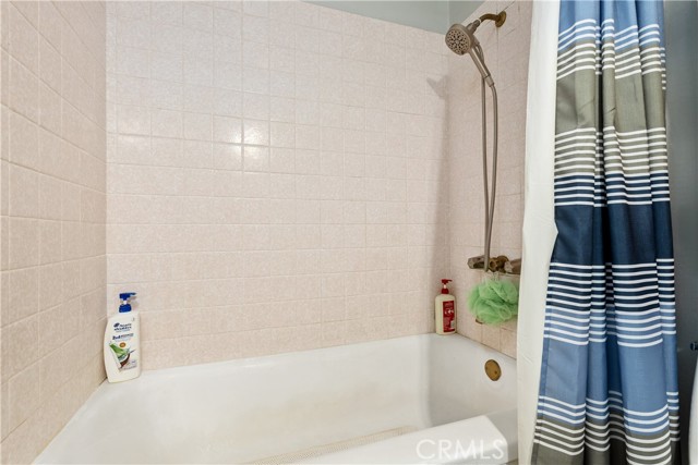 Detail Gallery Image 25 of 36 For 22943 Cantlay St, West Hills,  CA 91307 - 3 Beds | 2 Baths