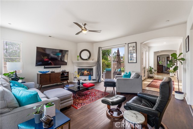 Detail Gallery Image 10 of 33 For 1932 Corte Verbena, Chula Vista,  CA 91914 - 5 Beds | 4/1 Baths