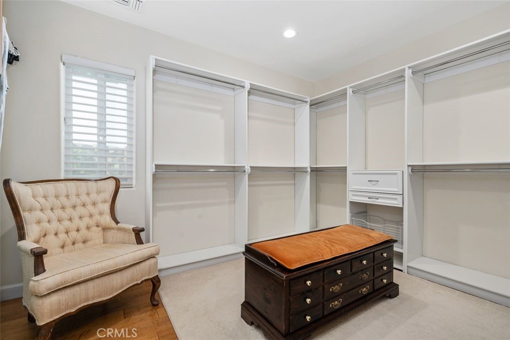 MLS #OC25259647 image #23