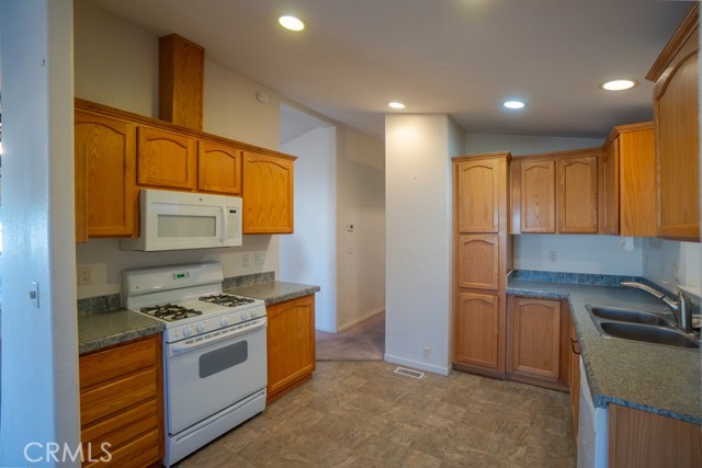 Detail Gallery Image 12 of 46 For 20683 Waalew #183,  Apple Valley,  CA 92307 - 3 Beds | 2 Baths