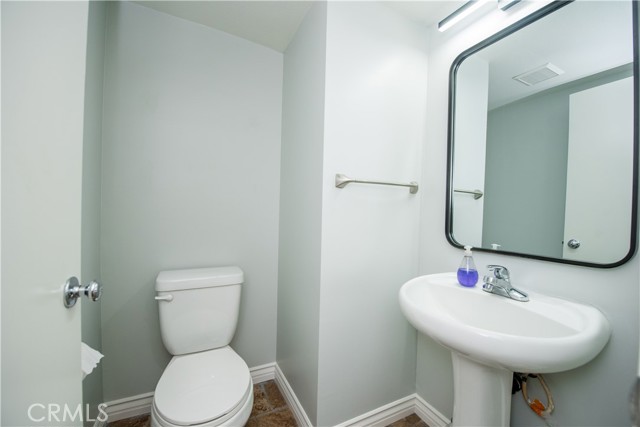3498 Birchleaf Drive, Corona CA: https://media.crmls.org/medias/dee5f14b-768c-4477-840d-ddcb393c2ad5.jpg