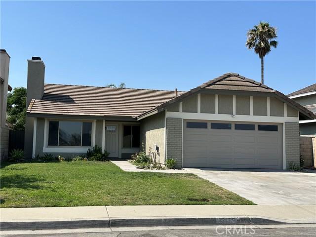 Detail Gallery Image 1 of 17 For 17175 Micallef St, Fontana,  CA 92336 - 3 Beds | 2 Baths