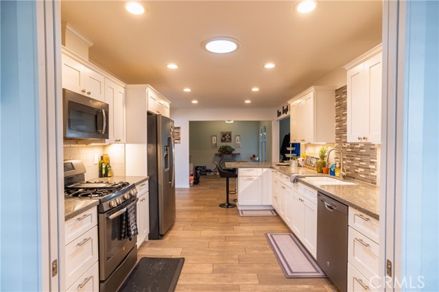 Detail Gallery Image 10 of 61 For 2390 Fruitland Ave, Atwater,  CA 95301 - 3 Beds | 2 Baths