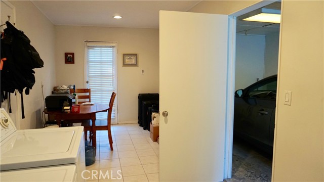 4435 Caledonia Way, Los Angeles CA: https://media.crmls.org/medias/dee760b3-48f4-4c87-b8ae-82155024975f.jpg