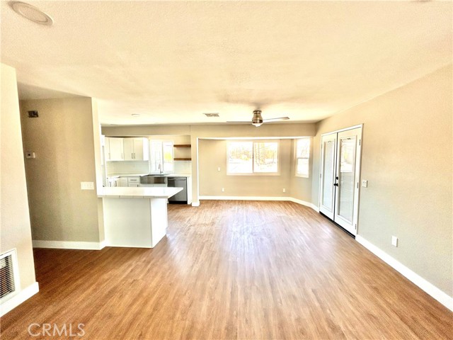 6698 Mesquite Drive, 29 Palms CA: https://media.crmls.org/medias/dee7a72c-5e74-4c20-a2f9-e2f10d47a7aa.jpg