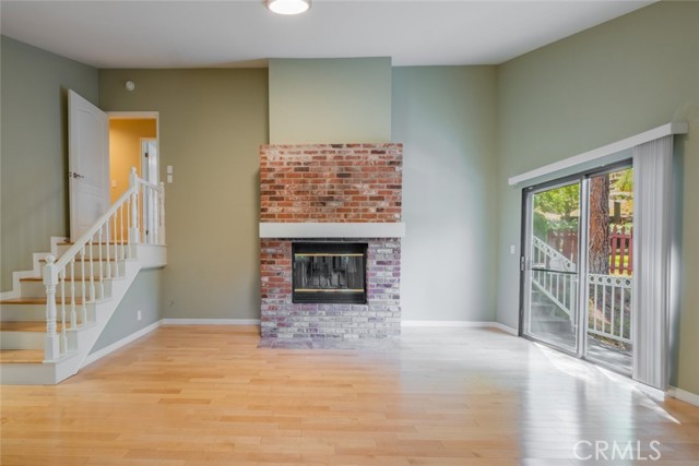 9530 Wheatland Avenue, Shadow Hills CA: https://media.crmls.org/medias/dee7e167-8566-4df8-84d1-f9d7c1bc5b23.jpg