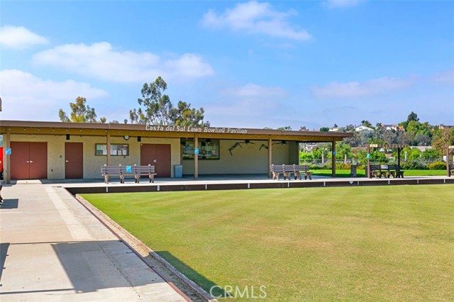 27992 Via Chocano, Mission Viejo CA: https://media.crmls.org/medias/dee84ddd-6cbe-4971-9c8d-e3ae01026304.jpg