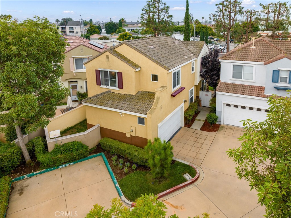 2180 Village Way, Signal Hill, CA 90755