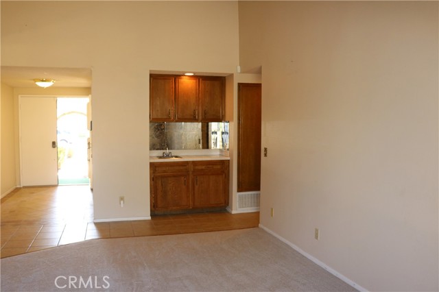 Detail Gallery Image 4 of 35 For 2186 Redwood Dr, Hemet,  CA 92545 - 3 Beds | 2 Baths