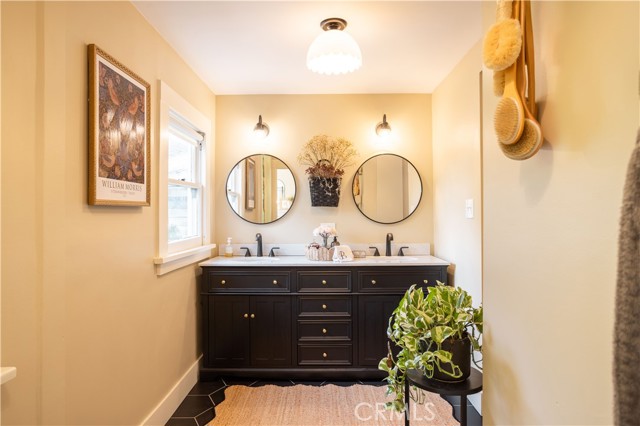 Detail Gallery Image 27 of 73 For 250 N Primrose Ave, Monrovia,  CA 91016 - 5 Beds | 3 Baths